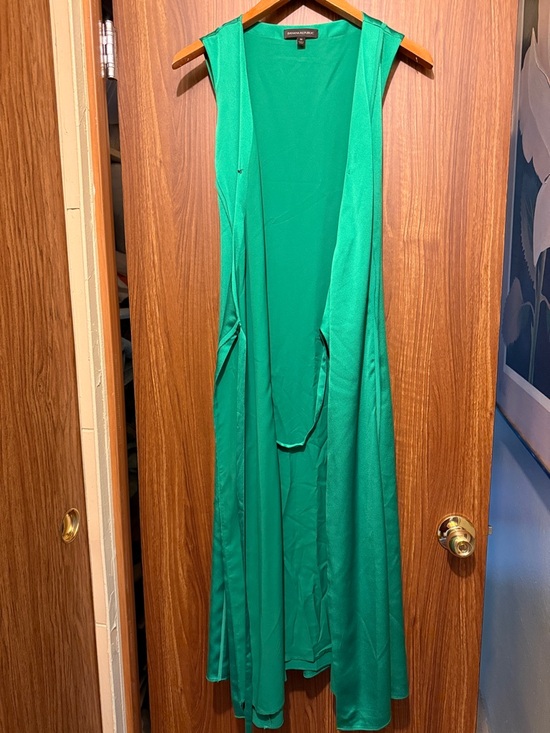Banana Republic Dresses & Skirts - Banana Republic Emerald Green Sleeveless Maxi Wrap Dress